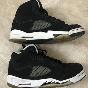 Air Jordan Retro 5 Oreo (size 7Y)